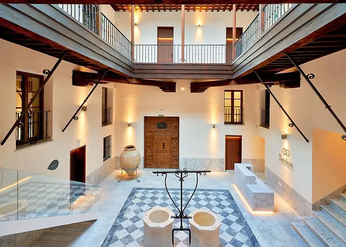Tandem Torres de Cádiz Suites